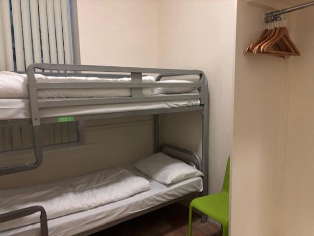 Twin Room,1498673149:JPEG